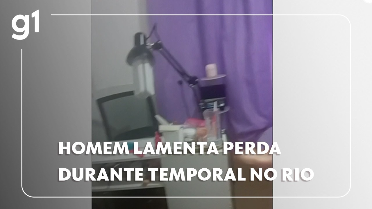 ‘Perdi tudo de novo’, lamenta homem durante temporal no Rio
