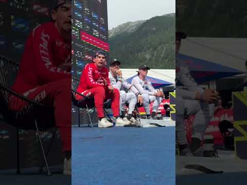 Are you watching closely? 👀 Loic Bruni couldn’t believe what he was seeing 🤩
