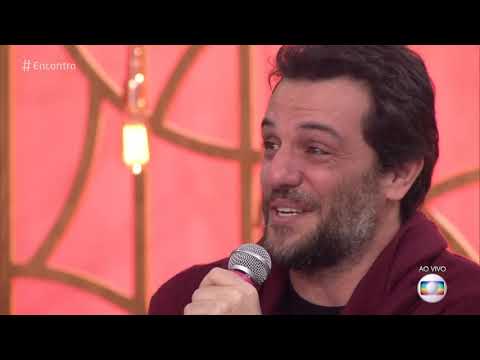 Rodrigo Lombardi se emociona ao lembrar do filho
