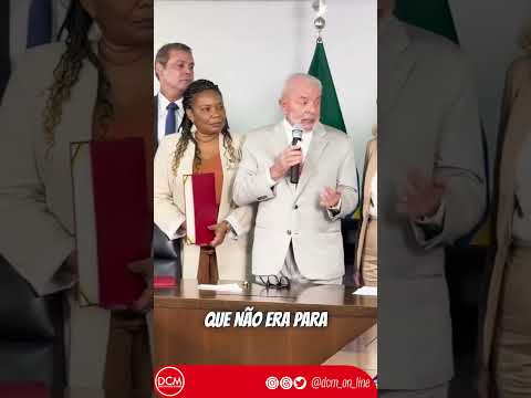 Lula homenageia cão Joca e cobra Gol: “Tem que prestar contas”
