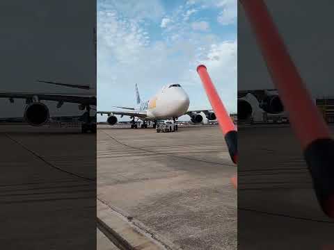 viene viene de un #boeing747