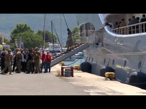 Ascienden a 78 los muertos tras hundirse una embarcación con migrantes frente a las costas de G