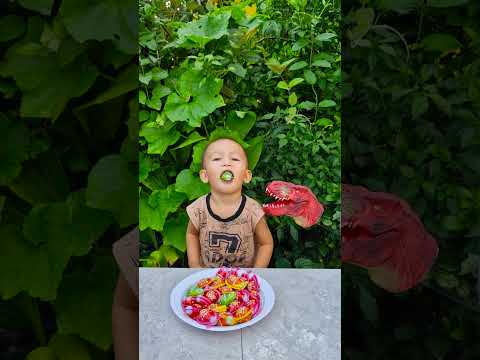 cute baby and dinosaur! p50 🦖🤣👶
