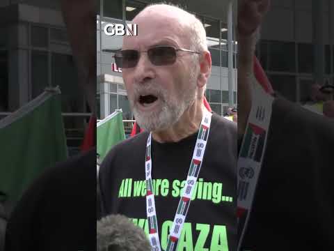 Protester attacks Downing Street for displaying Israeli flag #Israel #Hamas #WorldNews #GBNews