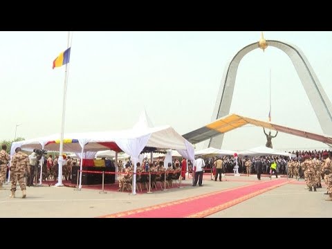 Tchad : funérailles d'Idriss Déby en présence d'Emmanuel Macron