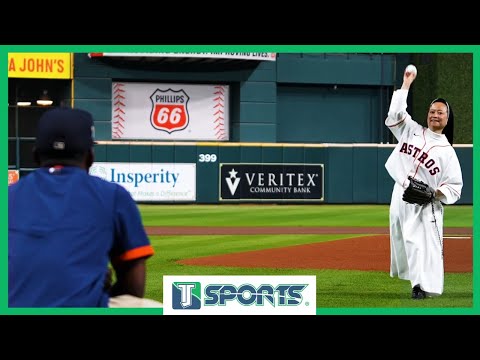 Monja se INSPIRA en Carlos Correa y LANZA la primera bola del Juego 6 para darle SUERTE a los Astros