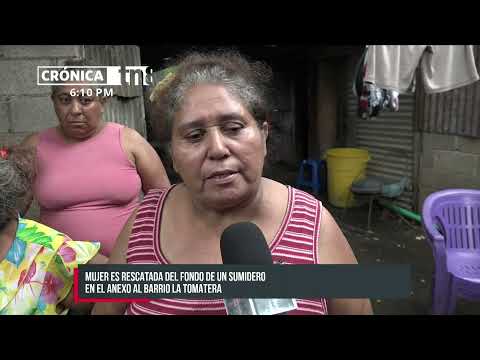 Mujer cae aparatosamente en sumidero cuando tendía su ropa - Nicaragua