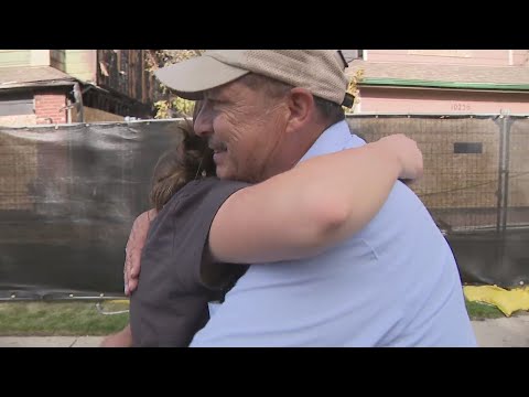 Mail carriers hailed as heroes after alerting families to house fire