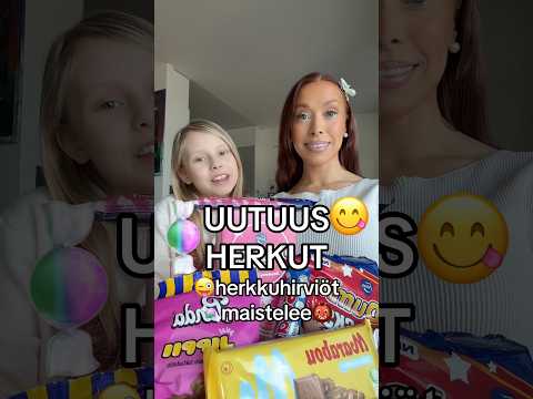 HERKKUHIRVIÖT MAISTELEE😜😍UUTUUS HERKUT🍬😋#herkut #herkkujenmaistelu #karkit