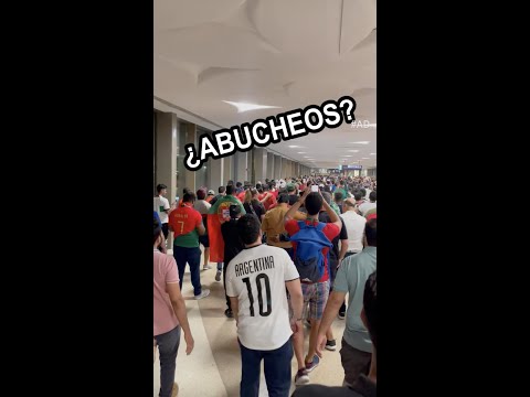 CR7 'aparece' en el Metro de Doha #ShortsFIFAWorldCup