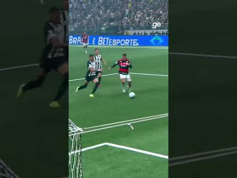 🔴⚫️ O PRIMEIRO GOL DE PEDRO NA GOLEADA DO FLAMENGO SOBRE O ATLÉTICO-MG | #shorts | ge.globo