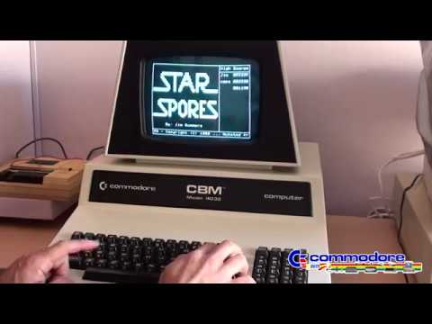 Gameplay "Star Spores" (Commodore Pet) - Sistema Real