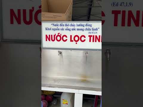 Em đi xách nước #purewater #happy #moment #shorts #drinkingwater