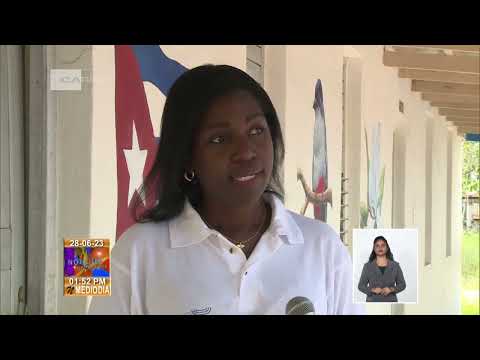 Cuba: Donativo de para Escuela en Pinar del Río