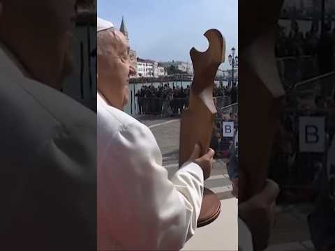 1.500 jóvenes se reúnen con el papa en el corazón de Venecia