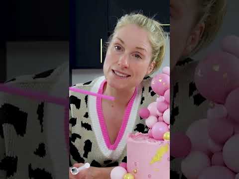 Cake + Flowers = PERFECTION! 🌸🌼 #shorts