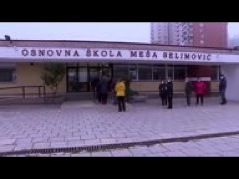Thousands vote in Bosnia local elex despite virus