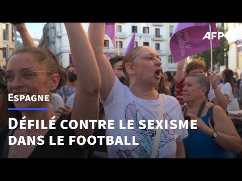 Baiser forcé: rassemblement à Madrid contre le sexisme dans le football | AFP