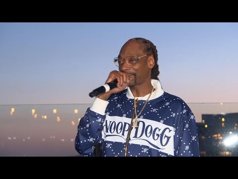 Snoop Dogg says he's giving up 'smoke'