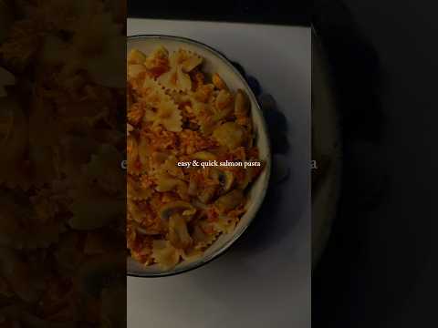 Quick & Easy Salmon Pasta!🍝 #easyrecipe #quickrecipe #pasta #trending #shorts