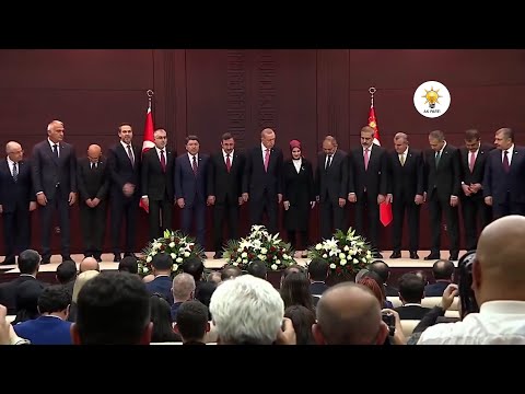 Erdogan anuncia su nuevo gabinete tras tomar posesión de su nuevo mandato