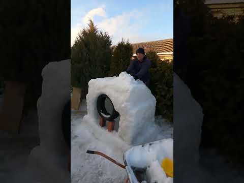 Садовый камин из снега  Креативная идея
