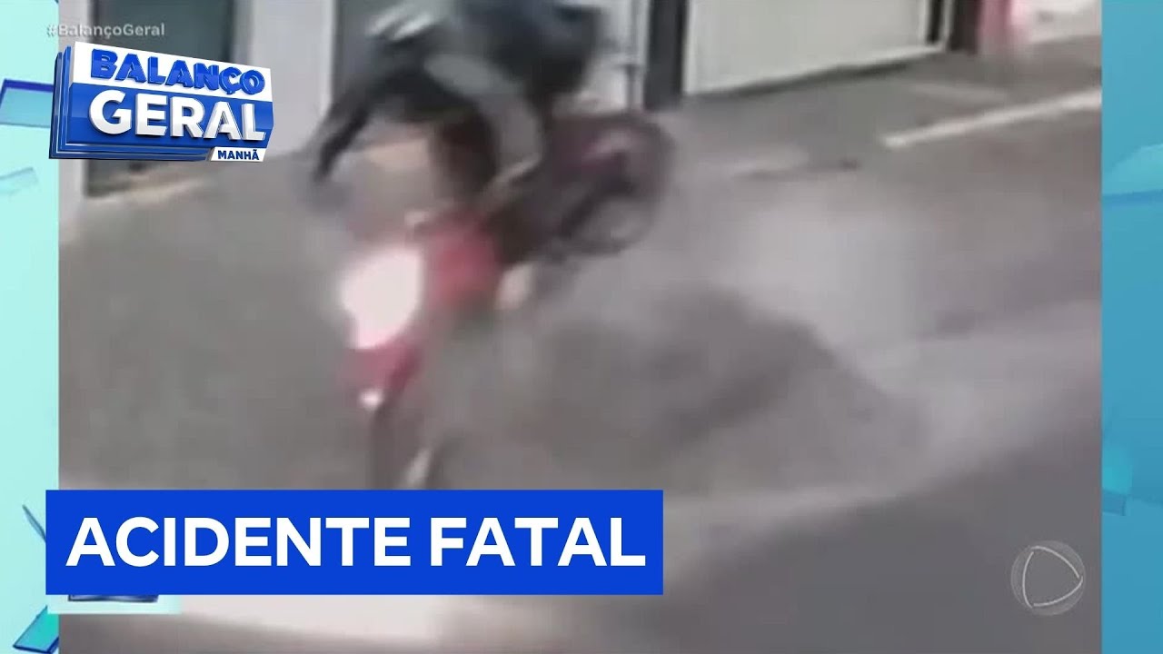Mulher morre após moto se chocar contra pilha de pedras no Ceará