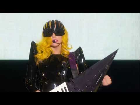 09 Money Honey [Lady Gaga Presents The Monster Ball Tour At Madison Square Garden] (1080p)