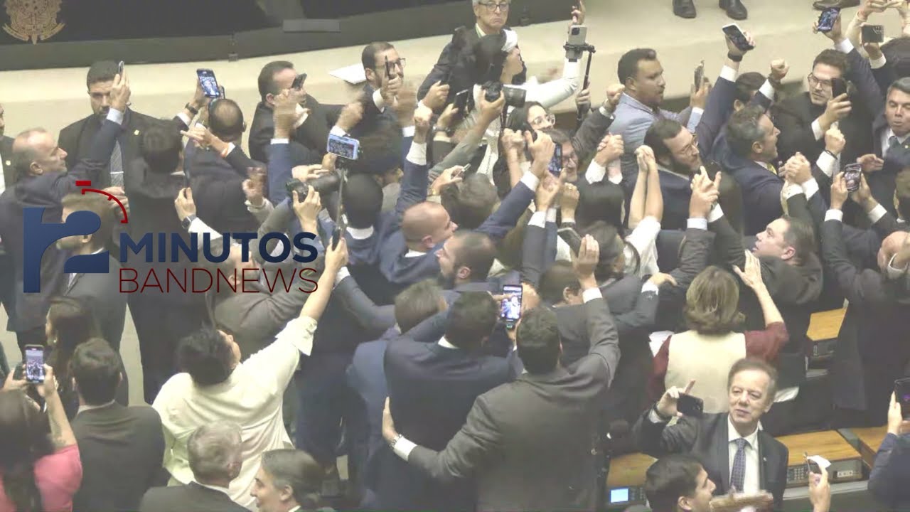 Aliados de Bolsonaro articulam para votação da anistia   BandNews em 2 Minutos 24112025   Tarde