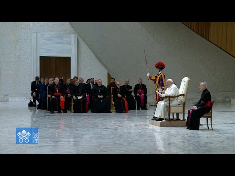 El Papa: Quisiera que nos uniéramos a quienes rinden homenaje a Benedicto XVI
