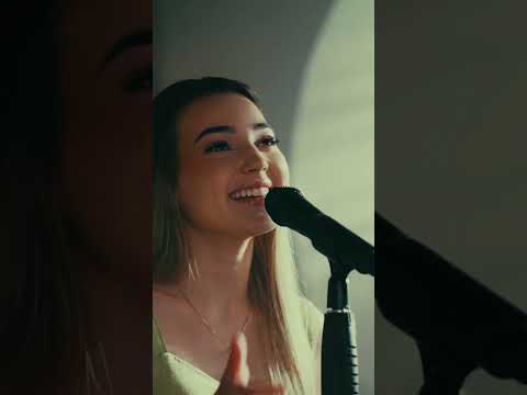 Vem aí o primeiro single de @EstherDuranoficial: 