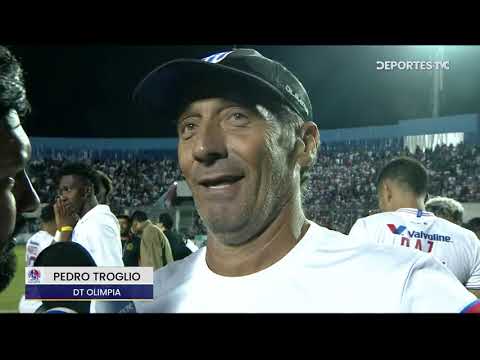 Pedro Troglio entrenador del Olimpia campeón apertura 2023 - 2024