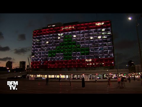 La mairie de Tel Aviv arbore le drapeau Libanais sur sa façade en hommage aux victimes