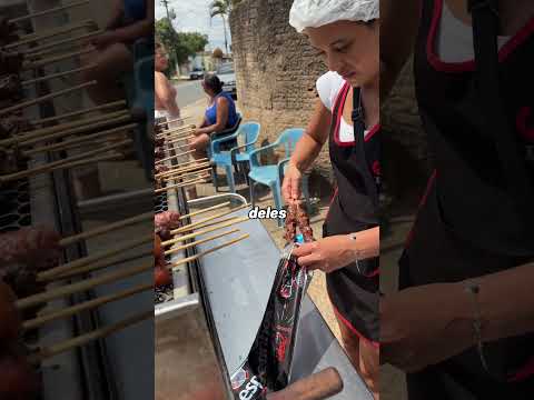 Comprando 100 espetinhos. Qual seria sua reação