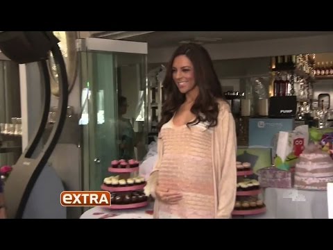 Terri Seymour serves up Sprinkles at her baby shower!