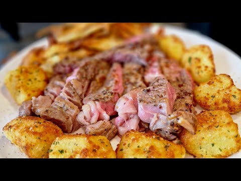 Bistecca con patate sabbiose e bucce di patate croccanti con friggitrice ad aria Aigostar