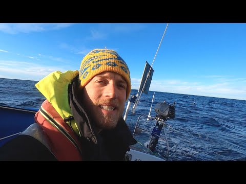 Solo Sailing for 3 Days Across the Norwegian Sea in Autumn!