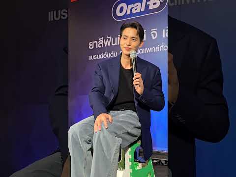 เจมส์จิพูดคุยกับแฟนคลับหลังจ