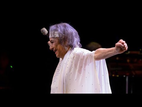 Magistral Lucecita Benítez a sus 80 años en su concierto en el Centro de Bellas Artes de Santurce