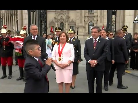 Presidenta Boluarte recibe a imagen de Santa Rosa de Lima