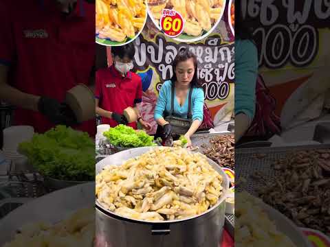 เดินดูร้านของกินต่างๆน่าทานทั้