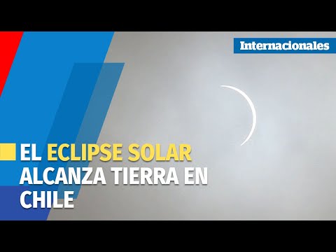 El eclipse solar alcanza tierra en Chile