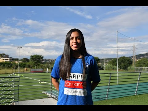 Futbolista guatemalteca Ana Lucía Martínez firma con el Napolí