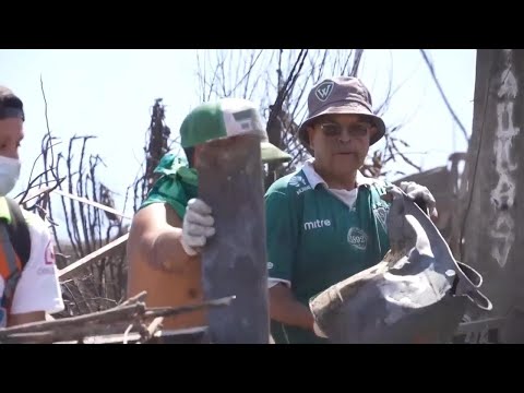 Soccer fans rally to aid neighborhoods ravaged by fires in Chile