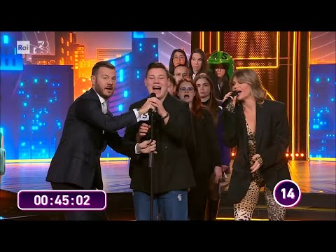 Alessandra Amoroso e il record di duetti con i fan - Stasera c'è Cattelan su Rai2 del 13/03/2024