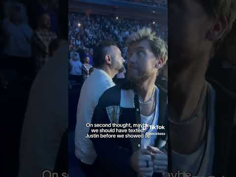 Justin Timberlake has surprising reaction when he spots *NSYNC members in concert crowd #shorts