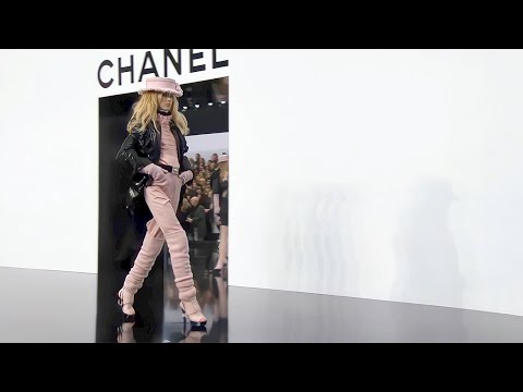 Chanel | Fall Winter 2009/2010 | Paris Fashion Week