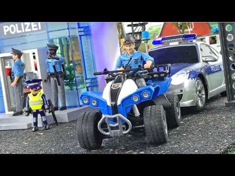 BRUDER & PLAYMOBIL Kids play: Police vs Gangsters! | Gold Heist Getaway in Bruder Toys TRUCK World