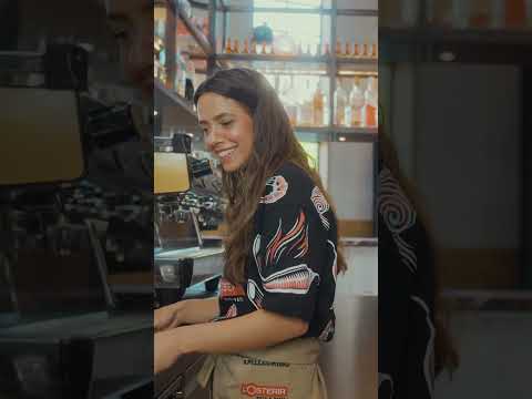 Macht Vanessa Mai den perfekten Cappuccino? ☕✨ #Shorts #vanessamai  #losteria #challenge #cafe