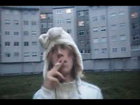 Rojuu - DUMBDVD ERASMUS (Video Oficial)